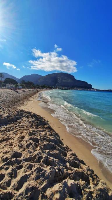 Apartment By The Sea Mondello Beach Palermo Buitenkant foto