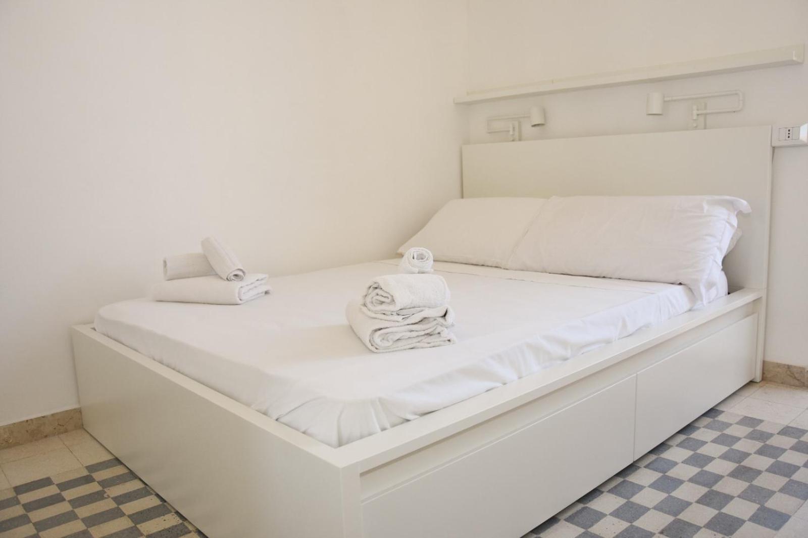 Apartment By The Sea Mondello Beach Palermo Buitenkant foto